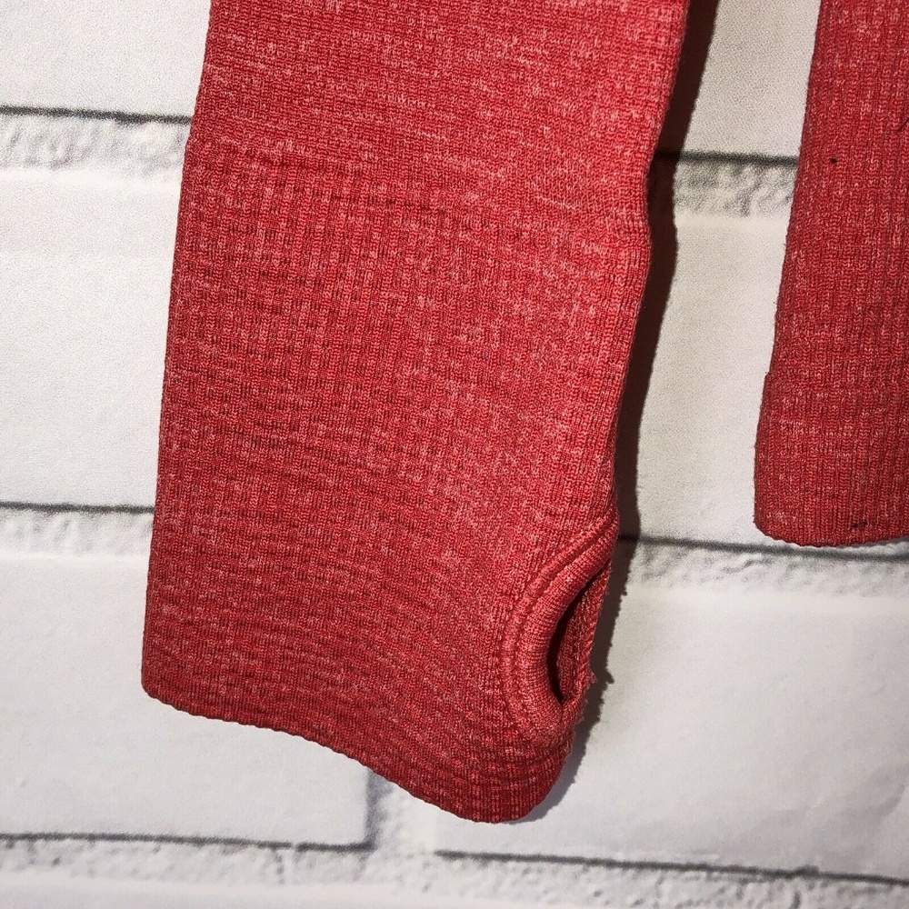 Athleta Embodiment Top Shirt Thumbholes Fire Red S - Picture 4 of 6